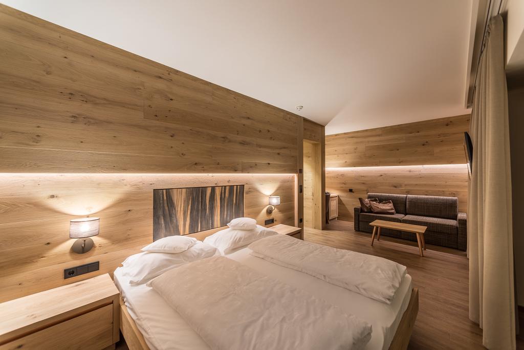 Hotel Garni Dolomieu Selva di Val Gardena Kültér fotó